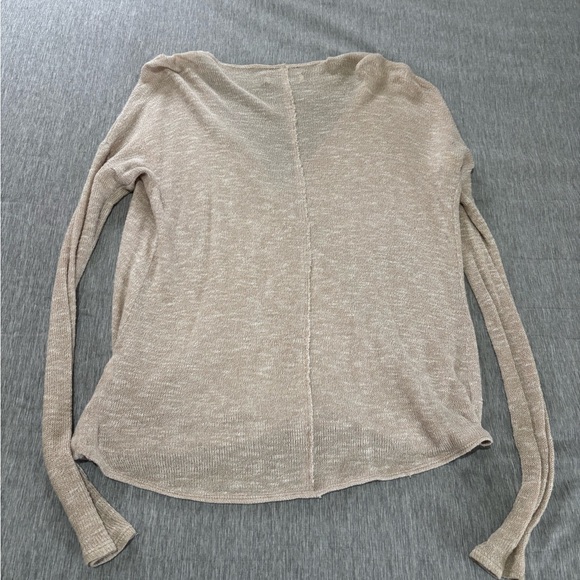 Abercrombie & Fitch Light Beige wrap sweater in XS. - Picture 8 of 8